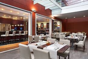 Ramada Encore by Wyndham Geneva
