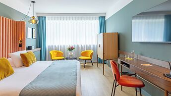 Riviera – Hotel, Restaurant & Spa (formerly Golden Tulip Aix les Bains