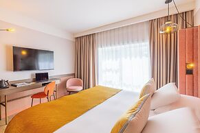 Riviera – Hotel, Restaurant & Spa (formerly Golden Tulip Aix les Bains