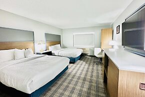 AmericInn by Wyndham Shakopee Near Canterbury Park