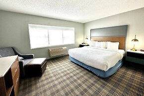 AmericInn by Wyndham Shakopee Near Canterbury Park