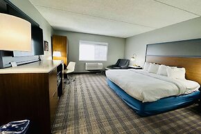 AmericInn by Wyndham Shakopee Near Canterbury Park