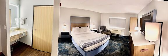 AmericInn by Wyndham Shakopee Near Canterbury Park