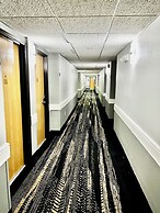 AmericInn by Wyndham Shakopee Near Canterbury Park