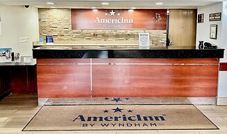 AmericInn by Wyndham Shakopee Near Canterbury Park