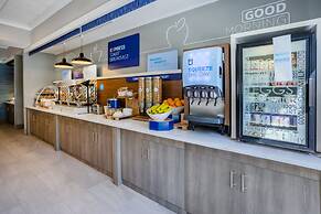 Holiday Inn Express Hotel & Suites New Tampa I-75 by IHG