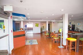 Microtel Inn & Suites by Wyndham Daphne/Mobile
