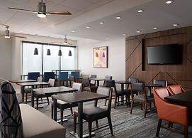 Holiday Inn Express & Suites New Orleans Airport South by IHG