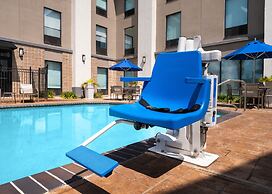 Holiday Inn Express & Suites New Orleans Airport South by IHG