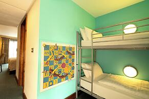 Big Blue Hotel