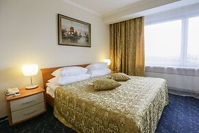Izmailovo Alfa Hotel