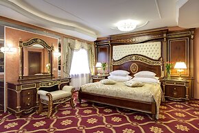 Izmailovo Alfa Hotel