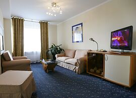 Izmailovo Alfa Hotel