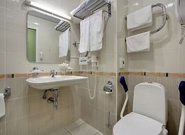 Izmailovo Alfa Hotel