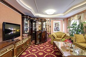 Izmailovo Alfa Hotel