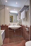 Izmailovo Alfa Hotel