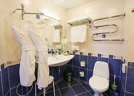 Izmailovo Alfa Hotel