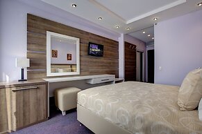 Izmailovo Alfa Hotel