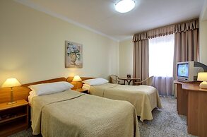 Izmailovo Alfa Hotel