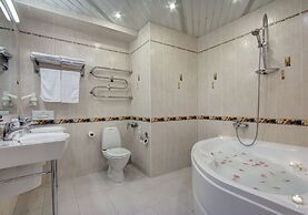 Izmailovo Alfa Hotel