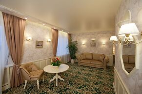 Izmailovo Alfa Hotel