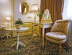 Izmailovo Alfa Hotel