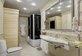 Izmailovo Alfa Hotel