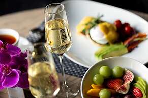 African Pride Melrose Arch Hotel, Autograph Collection