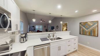 Litchfield Beach & Golf Resort