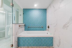 Litchfield Beach & Golf Resort