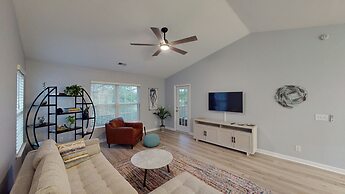 Litchfield Beach & Golf Resort