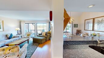 Litchfield Beach & Golf Resort