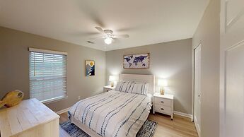 Litchfield Beach & Golf Resort