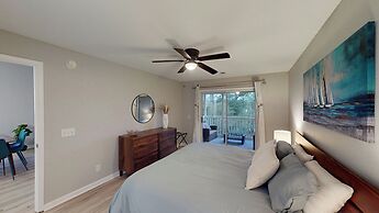 Litchfield Beach & Golf Resort