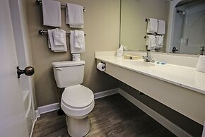 Litchfield Beach & Golf Resort