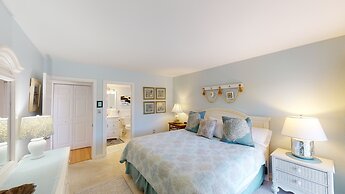 Litchfield Beach & Golf Resort