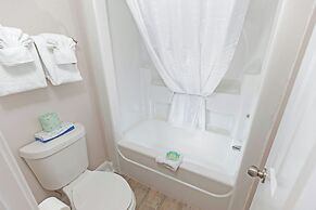 Litchfield Beach & Golf Resort