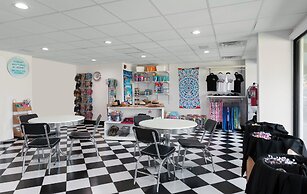 Litchfield Beach & Golf Resort