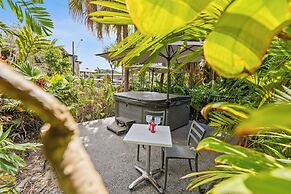 Trinity Beach Club Holiday Apartments
