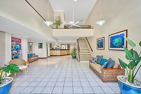 Trinity Beach Club Holiday Apartments