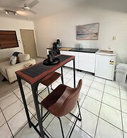 Trinity Beach Club Holiday Apartments