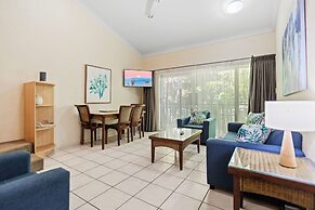Trinity Beach Club Holiday Apartments