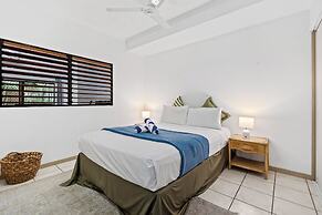 Trinity Beach Club Holiday Apartments