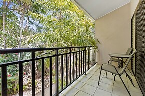 Trinity Beach Club Holiday Apartments