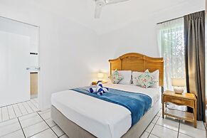 Trinity Beach Club Holiday Apartments
