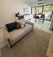 Trinity Beach Club Holiday Apartments