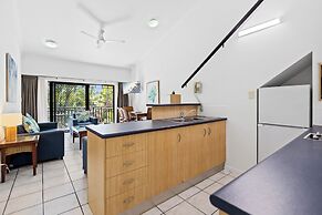Trinity Beach Club Holiday Apartments