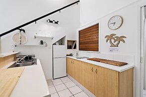 Trinity Beach Club Holiday Apartments