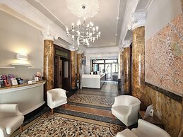 Hotel Astoria