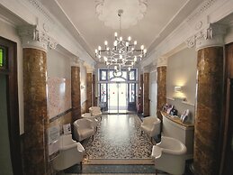 Hotel Astoria